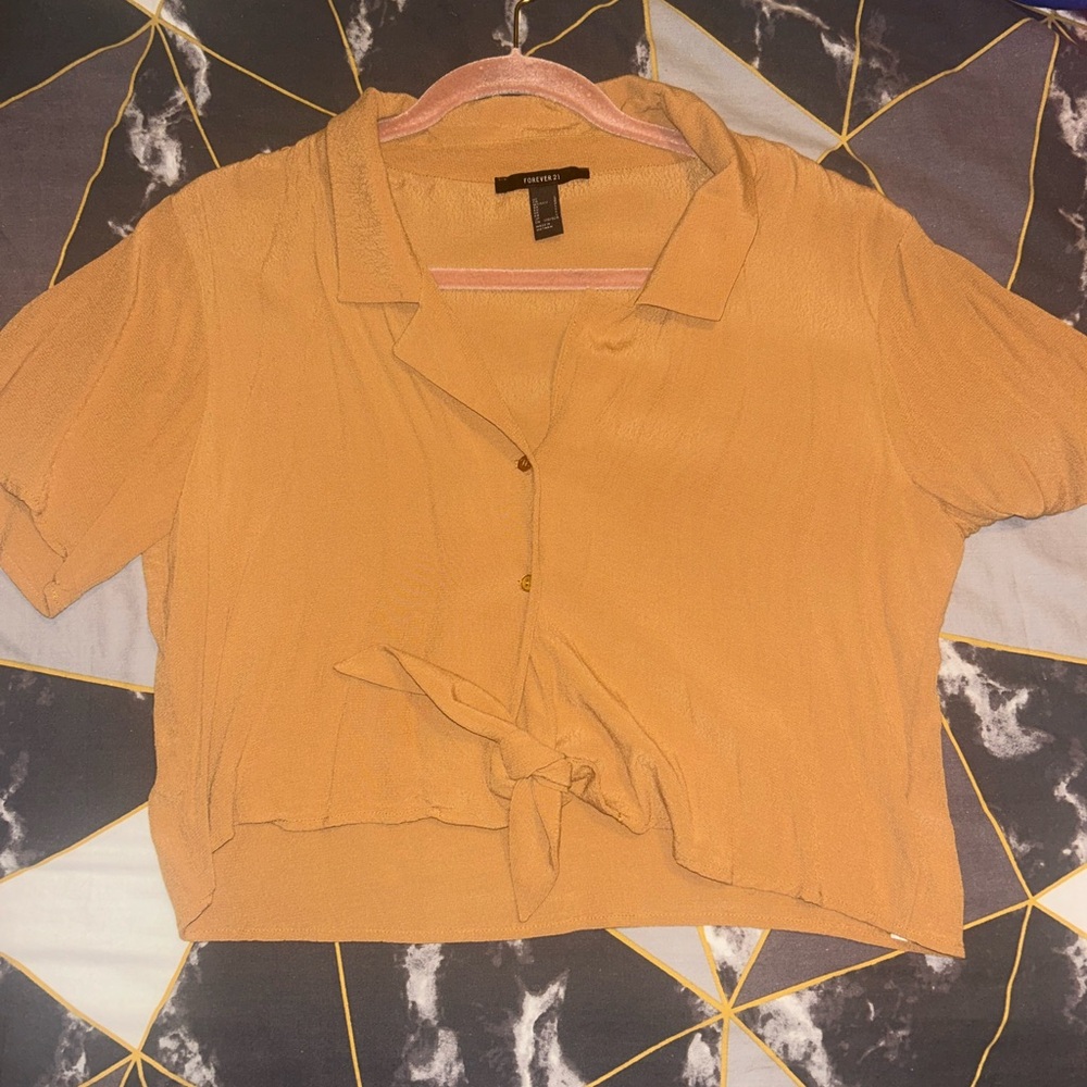 Forever 21 Women's Tie-Front Crop Top - Tan